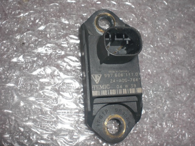 SENZOR ZA PLIN OEM N.  ORIGINAL REZERVNI DEL PORSCHE 911 997 (2004 - 2008)BENZINA LETNIK 2006