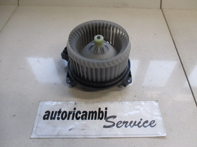 VENTILATOR  KABINE  OEM N. AV2727000311 ORIGINAL REZERVNI DEL SUZUKI SWIFT MZ EZ MK3 (2004 - 2010) BENZINA LETNIK 2008