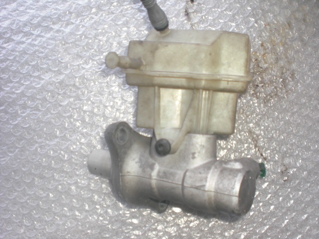 ZAVORNI CILINDER OEM N.  ORIGINAL REZERVNI DEL RENAULT ESPACE / GRAND ESPACE JK0/1 MK4 (05/2003 - 08/2006) DIESEL LETNIK 2005