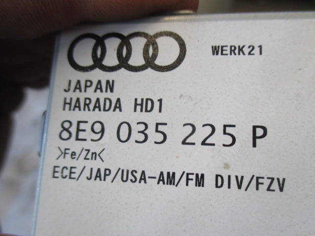 OJACEVALEC / ANTENA OEM N. 8E9035225P ORIGINAL REZERVNI DEL AUDI A4 B7 8EC 8ED 8HE BER/SW/CABRIO (2004 - 2007) DIESEL LETNIK 2005