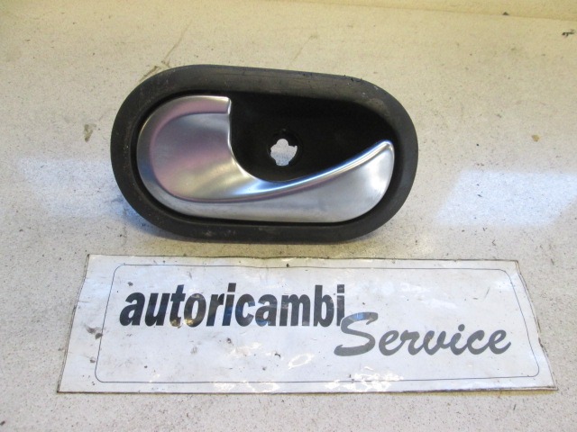 NOTRANJA KLJUKA  OEM N. 8200028487 ORIGINAL REZERVNI DEL RENAULT SCENIC/GRAND SCENIC JM0/1 MK2 (2003 - 2009) DIESEL LETNIK 2004