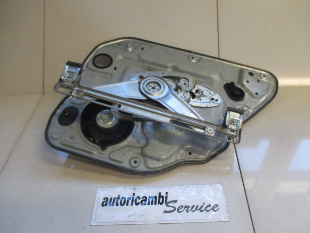 MEHANIZEM ZA ZADNJA VRATA  OEM N. 992673 ORIGINAL REZERVNI DEL VOLVO V50 545 (2004 - 05/2007) DIESEL LETNIK 2004