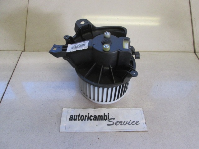 VENTILATOR  KABINE  OEM N. 82849 ORIGINAL REZERVNI DEL OPEL CORSA D R S07 (02/2011 - 2014) BENZINA/GPL LETNIK 2011