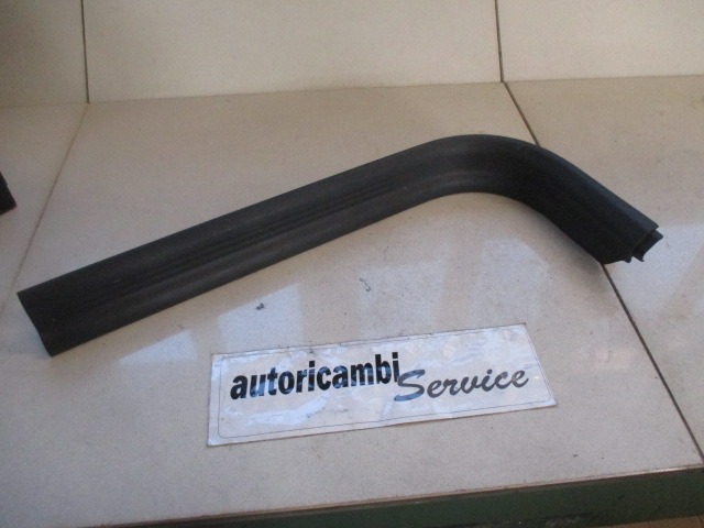 NOTRANJA OBLOGA PRAGA  OEM N. 8641785 ORIGINAL REZERVNI DEL VOLVO V50 545 R (2007 - 2012) DIESEL LETNIK 2011