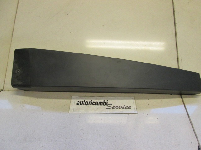 COVER / STOLPEC B / VRATA / SPREDNJA OEM N. 8200139600 ORIGINAL REZERVNI DEL RENAULT SCENIC/GRAND SCENIC JM0/1 MK2 (2003 - 2009) DIESEL LETNIK 2004