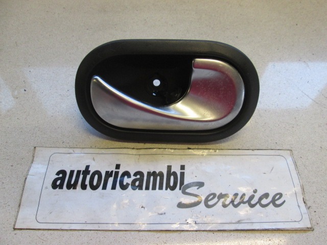 NOTRANJA KLJUKA  OEM N. 8200028486 ORIGINAL REZERVNI DEL RENAULT SCENIC/GRAND SCENIC JM0/1 MK2 (2003 - 2009) DIESEL LETNIK 2004