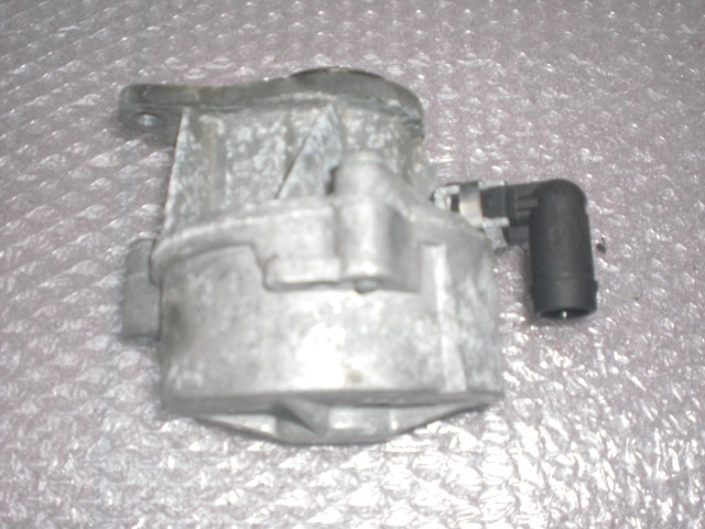 VAKUUM CRPALKA OEM N. 8200720562 ORIGINAL REZERVNI DEL RENAULT SCENIC/GRAND SCENIC JM0/1 MK2 (2003 - 2009) DIESEL LETNIK 2003