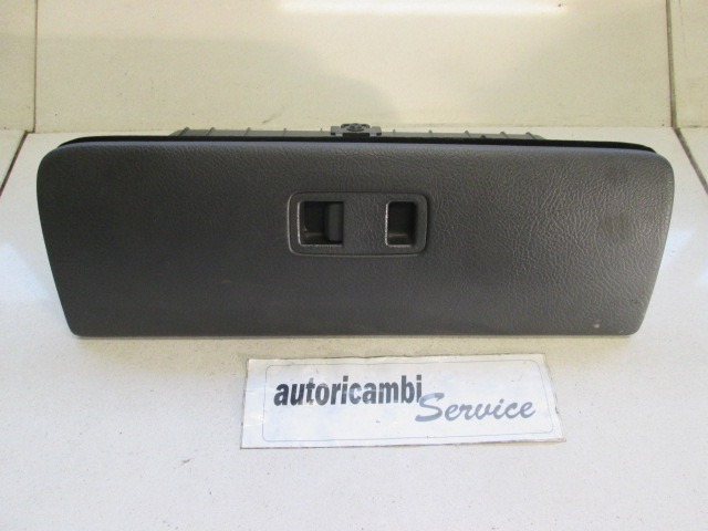 PREDAL ZA DOKUMENTE OEM N. 0K53A64330 ORIGINAL REZERVNI DEL KIA CARNIVAL GQ MK1 (1998 - 2006)DIESEL LETNIK 2003