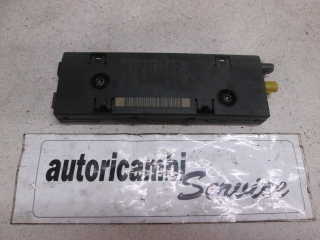 OJACEVALEC / ANTENA OEM N. 65206955475 ORIGINAL REZERVNI DEL MINI ONE / COOPER / COOPER S R50 R52 R53 (2001-2006) DIESEL LETNIK 2005