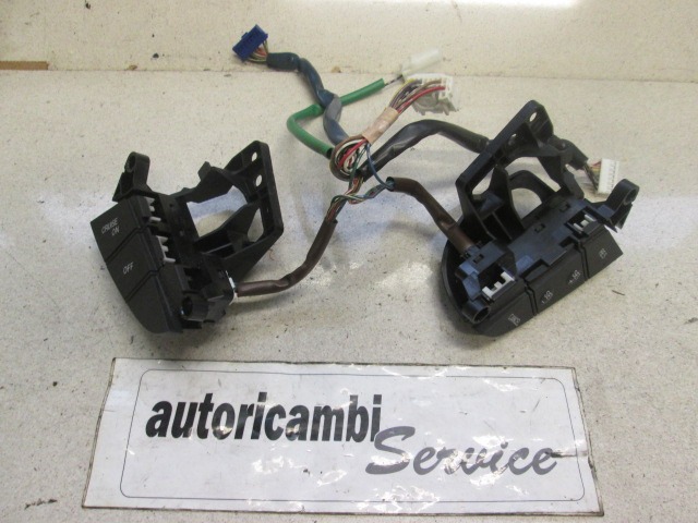 MULTIFUNKCIJSKI VOLAN OEM N. BBM3-66-4M4 ORIGINAL REZERVNI DEL MAZDA CX-7 ER (2006 - 2012) DIESEL LETNIK 2010