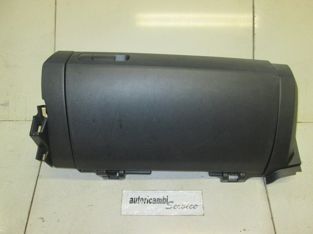PREDAL ZA DOKUMENTE OEM N. EG2164260 ORIGINAL REZERVNI DEL MAZDA CX-7 ER (2006 - 2012) DIESEL LETNIK 2010