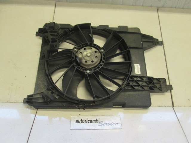 VENTILATOR HLADILNIKA OEM N. 8200151465 ORIGINAL REZERVNI DEL RENAULT SCENIC/GRAND SCENIC JM0/1 MK2 (2003 - 2009) DIESEL LETNIK 2003