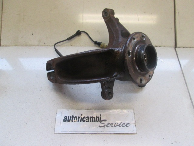 LEVI VRTLJIVI LEZAJ / PESTO KOLESA Z LEZAJEM SPREDAJ OEM N. 8200297028 8200308650 ORIGINAL REZERVNI DEL RENAULT SCENIC/GRAND SCENIC JM0/1 MK2 (2003 - 2009) DIESEL LETNIK 2003
