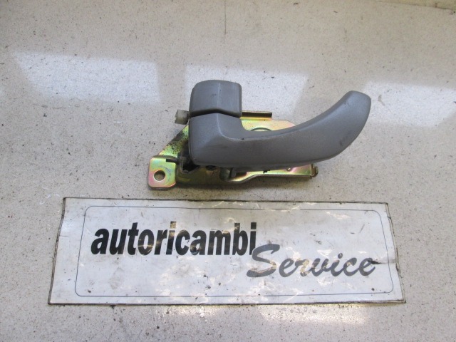 NOTRANJA KLJUKA  OEM N. 836103E000CY ORIGINAL REZERVNI DEL KIA SORENTO JC MK1 (2002 - 2009) DIESEL LETNIK 2004