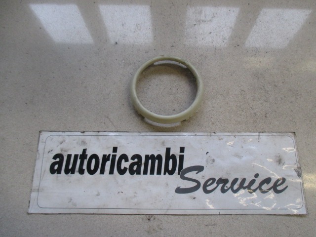 NOTRANJE OKRASNE LETVE  OEM N. 84021 ORIGINAL REZERVNI DEL FORD KA RU8 MK2 (2008 - 2016) BENZINA LETNIK 2010