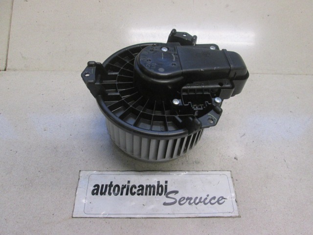 VENTILATOR  KABINE  OEM N. 8710352151 ORIGINAL REZERVNI DEL TOYOTA URBAN CRUISER P1 (2009 - 2014) DIESEL LETNIK 2009