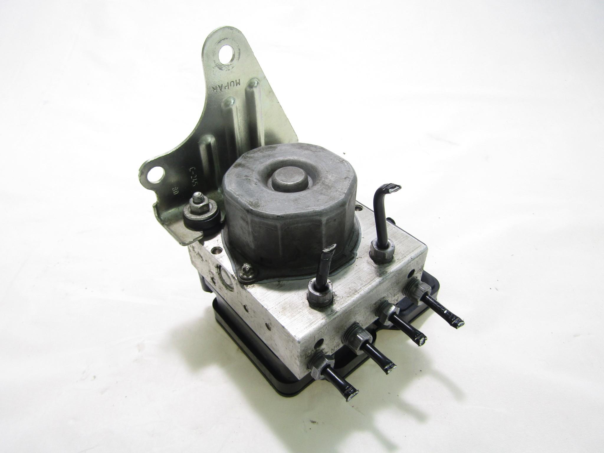 ABS AGREGAT S PUMPO OEM N.  ORIGINAL REZERVNI DEL FIAT PANDA 319 (DAL 2011) DIESEL LETNIK 2011