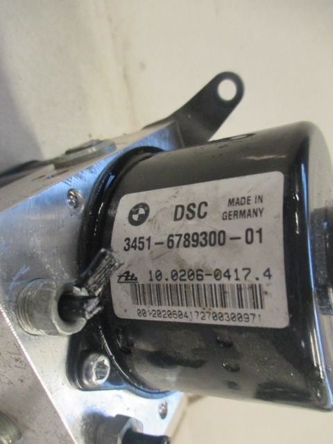 ABS AGREGAT S PUMPO OEM N. 34516789300-01 ORIGINAL REZERVNI DEL BMW SERIE 1 BER/COUPE/CABRIO E81/E82/E87/E88 LCI R (2007 - 2013) DIESEL LETNIK 2010