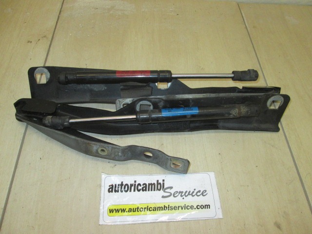 AMORTIZERJI POKROVA MOTORJA  OEM N. 55352897AB ORIGINAL REZERVNI DEL JEEP GRAND CHEROKEE WJ WG MK2 (1999 - 04/2005) BENZINA/GPL LETNIK 2000