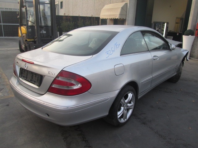 MERCEDES CLASSE CLK W209 2.7 D 125KW AUT 3P (2003) RICAMBIO USATO 