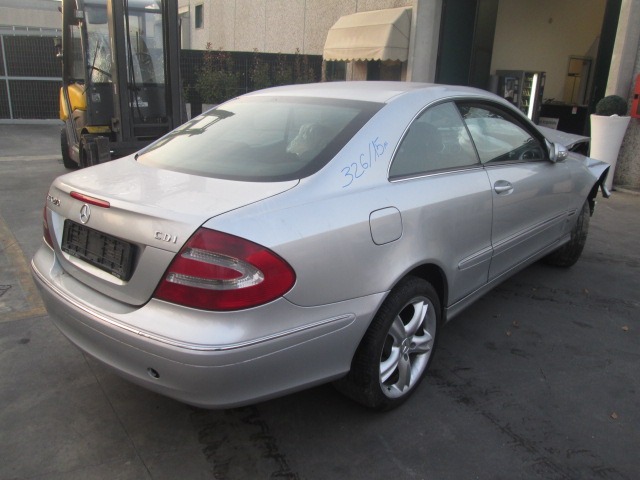 MERCEDES CLASSE CLK W209 2.7 D 125KW AUT 3P (2003) RICAMBI IN MAGAZZINO 