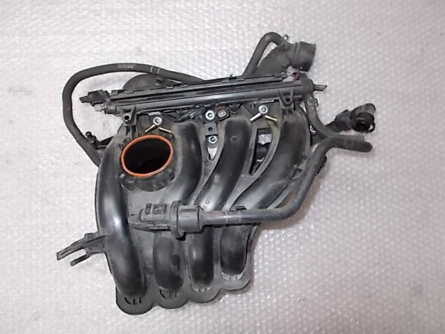 SESALNI KOLEKTOR OEM N.  ORIGINAL REZERVNI DEL VOLKSWAGEN POLO 9N R (2005 - 10/2009) BENZINA LETNIK 2007