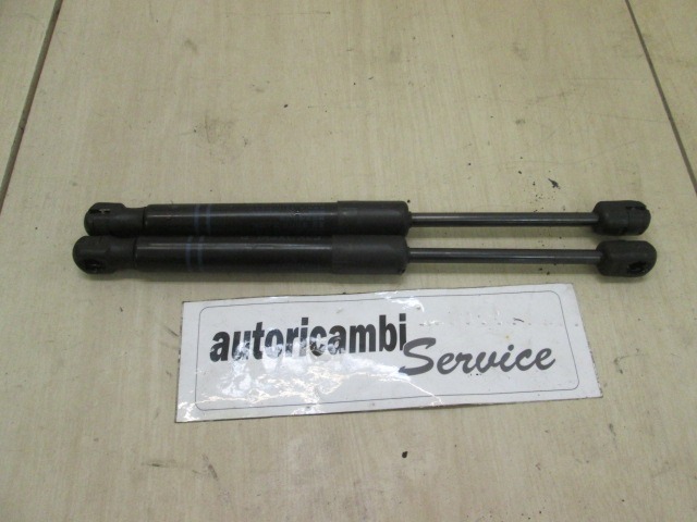 AMORTIZERJI POKROVA MOTORJA  OEM N. 51237239233-06 ORIGINAL REZERVNI DEL BMW SERIE 3 F30/F31 BER/SW (2012 - 2019) DIESEL LETNIK 2013