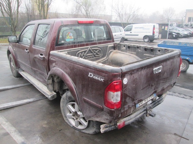 ISUZU D MAX 3.0 D 4P 4X4 5M 96KW (2007) RICAMBI IN MAGAZZINO 