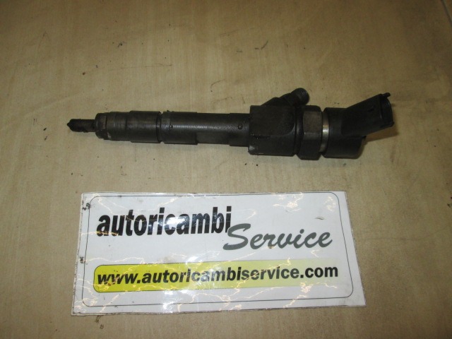 INJEKTORJI DIESEL OEM N. 0445110110B ORIGINAL REZERVNI DEL RENAULT SCENIC/GRAND SCENIC JM0/1 MK2 (2003 - 2009) DIESEL LETNIK 2003