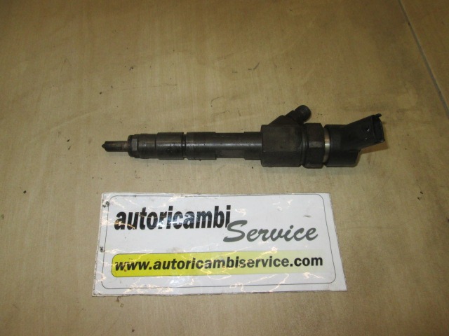 INJEKTORJI DIESEL OEM N. 0445110110B ORIGINAL REZERVNI DEL RENAULT SCENIC/GRAND SCENIC JM0/1 MK2 (2003 - 2009) DIESEL LETNIK 2003