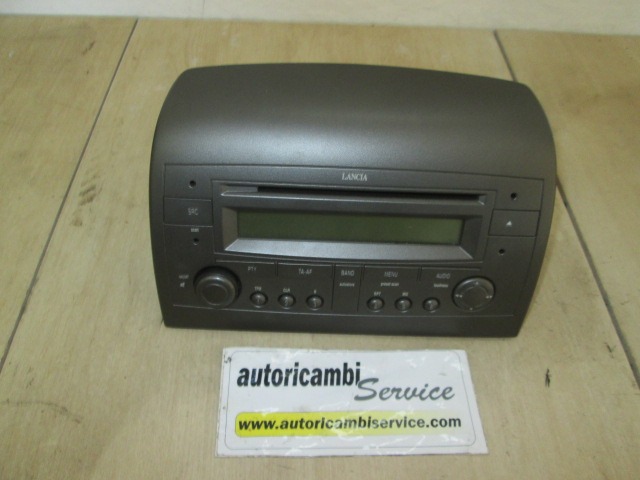 RADIO CD / OJACEVALNIK / IMETNIK HIFI OEM N. 735392554 ORIGINAL REZERVNI DEL LANCIA Y YPSILON 843 R (2006 - 2011) DIESEL LETNIK 2008