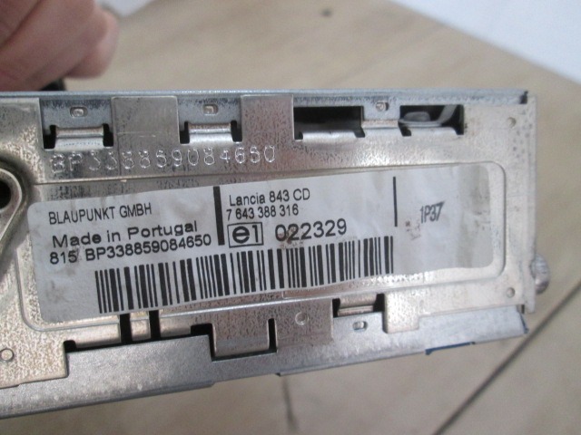 RADIO CD / OJACEVALNIK / IMETNIK HIFI OEM N. 735392554 ORIGINAL REZERVNI DEL LANCIA Y YPSILON 843 R (2006 - 2011) DIESEL LETNIK 2008