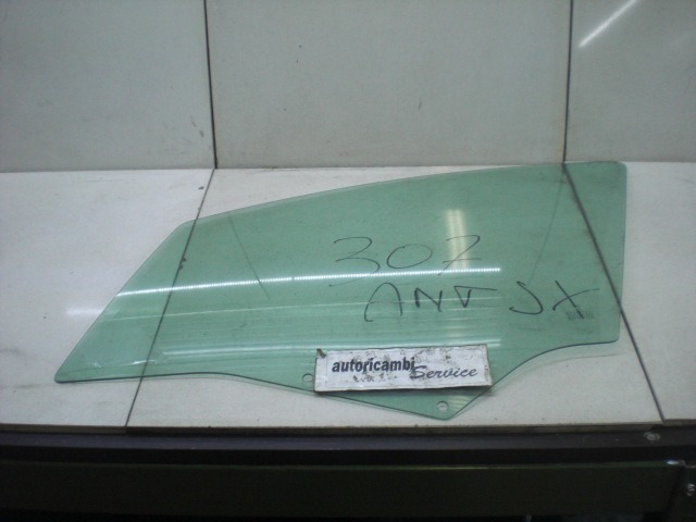 STEKLO SPREDNJIH LEVIH VRAT OEM N. 9201F3 ORIGINAL REZERVNI DEL PEUGEOT 307 3A/B/C/E/H BER/SW/CABRIO (2001 - 2009) DIESEL LETNIK 2002