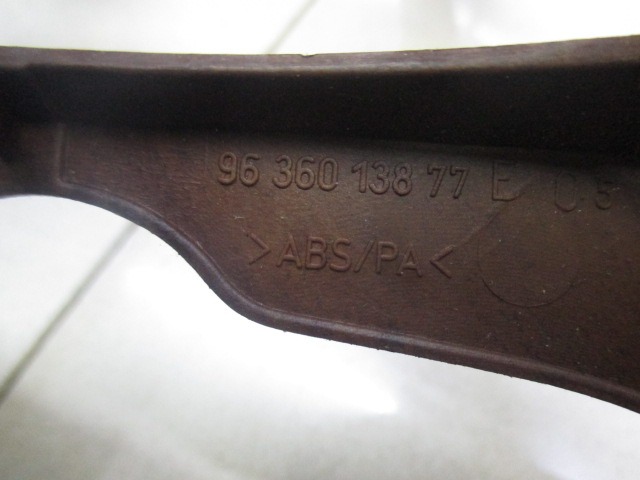 ARMATURNA PLO?CA OEM N. 9636013877 ORIGINAL REZERVNI DEL PEUGEOT 307 3A/B/C/E/H BER/SW/CABRIO (2001 - 2009) DIESEL LETNIK 2004