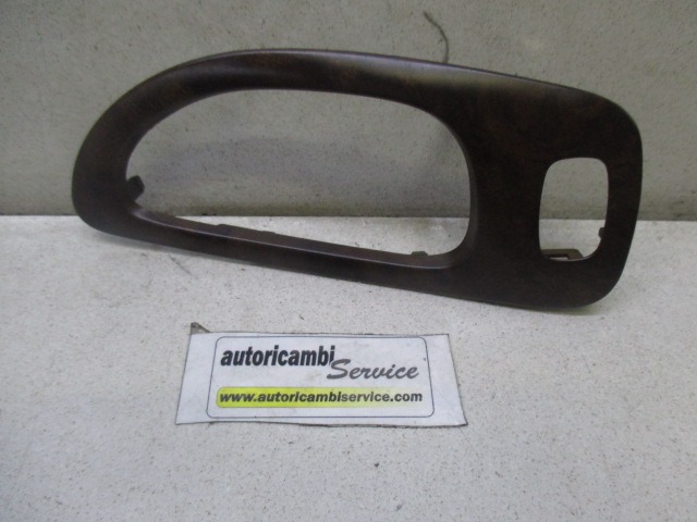 OKRASNE LETVICE VRAT  OEM N. 9634774677 ORIGINAL REZERVNI DEL PEUGEOT 307 3A/B/C/E/H BER/SW/CABRIO (2001 - 2009) DIESEL LETNIK 2004