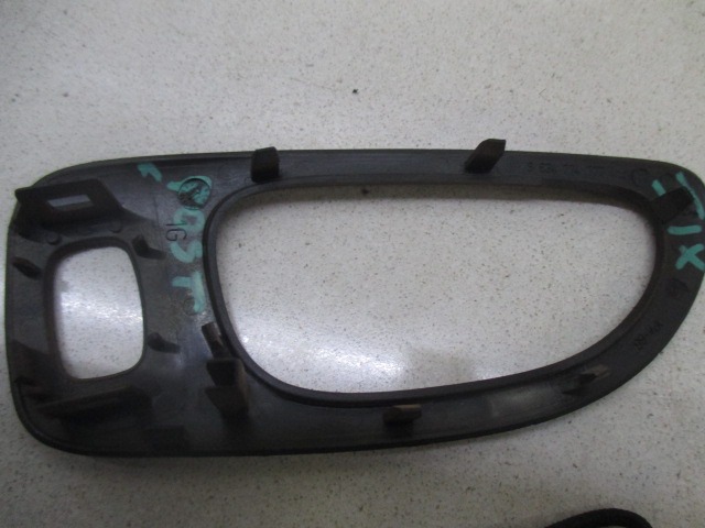 OKRASNE LETVICE VRAT  OEM N. 9634774777 ORIGINAL REZERVNI DEL PEUGEOT 307 3A/B/C/E/H BER/SW/CABRIO (2001 - 2009) DIESEL LETNIK 2004
