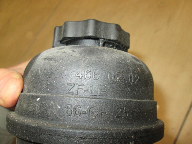 REZERVOAR CRPALKA  SERVO VOLAN OEM N. A2304660202 ORIGINAL REZERVNI DEL MERCEDES CLASSE SL R230 (2001 - 2008) BENZINA LETNIK 2004