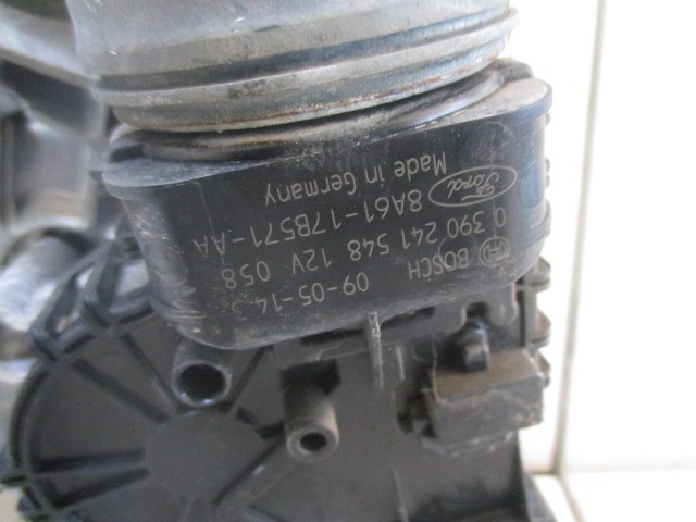 MOTORCEK PREDNJIH BRISALCEV OEM N. 8A61-17B571 ORIGINAL REZERVNI DEL FORD FIESTA CB1 CNN MK6 (09/2008 - 11/2012) BENZINA LETNIK 2009