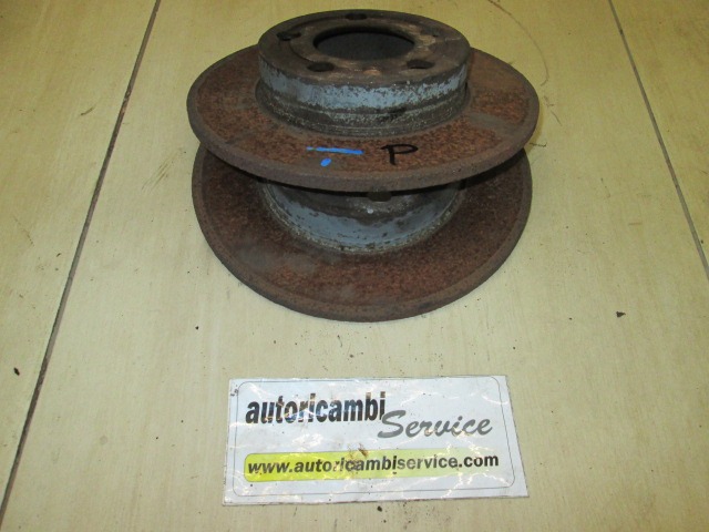 ZADNJI ZAVORNI DISKI OEM N. 1J0615601P ORIGINAL REZERVNI DEL VOLKSWAGEN POLO 9N (10/2001 - 2005) DIESEL LETNIK 2003