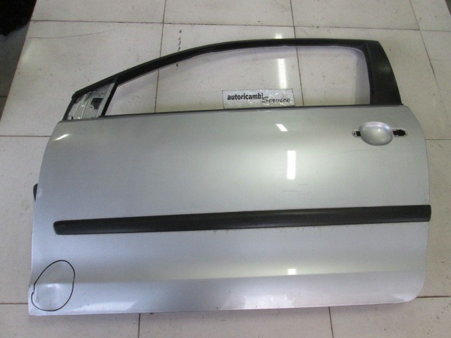 LEVA SPREDNJA VRATA VOZNIK OEM N. 6Q3831055K ORIGINAL REZERVNI DEL VOLKSWAGEN POLO 9N (10/2001 - 2005) DIESEL LETNIK 2003