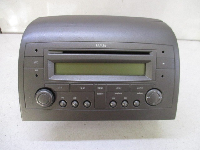 RADIO CD / OJACEVALNIK / IMETNIK HIFI OEM N. 7643388316 ORIGINAL REZERVNI DEL LANCIA Y YPSILON 843 (2003-2006) DIESEL LETNIK 2004