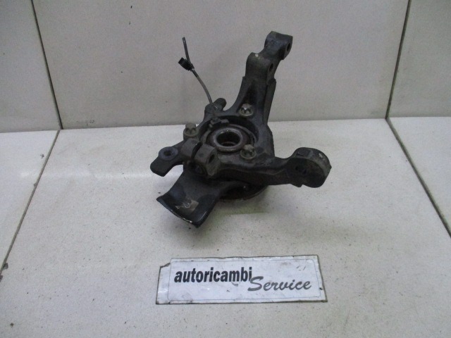 VRTLJIVI LEZAJ DESNO / PESTO KOLESA Z LEZAJEM SPREDAJ OEM N. 13155048 ORIGINAL REZERVNI DEL OPEL ASTRA H A04 L48 L08 L35 L67 R 5P/3P/SW (2007 - 2010) BENZINA LETNIK 2009
