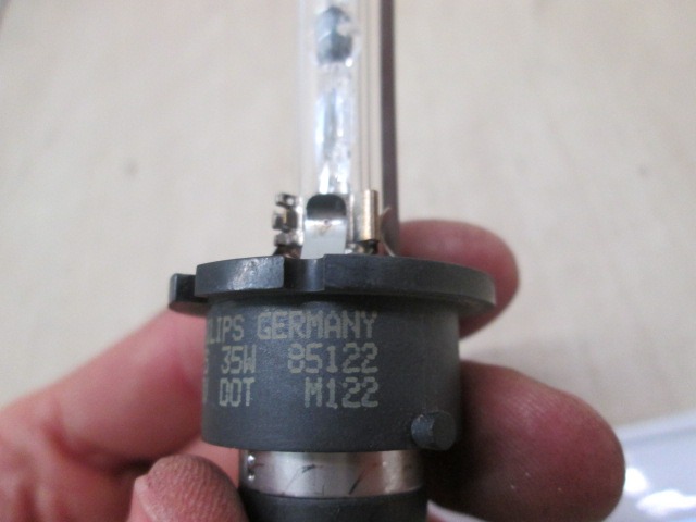 XENON ZARNICE OEM N. 6R0867255D ORIGINAL REZERVNI DEL AUDI A8 D2/4D (1994 - 2002) BENZINA LETNIK