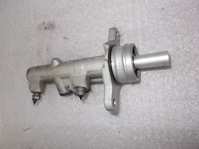 ZAVORNI CILINDER OEM N.  ORIGINAL REZERVNI DEL VOLKSWAGEN GOLF PLUS 5M1 521 MK1 (2004 - 2009) DIESEL LETNIK 2007