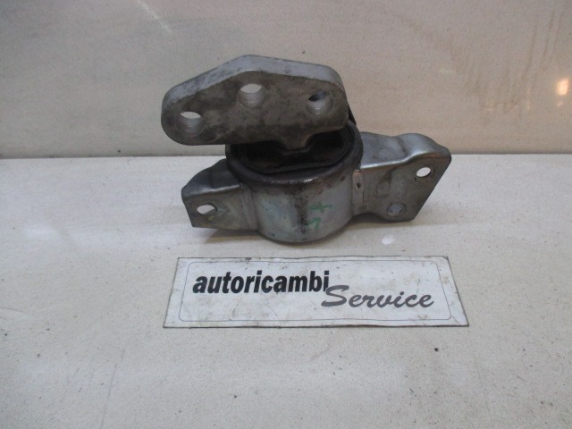 NOSILCI MOTORJA/DRUGO OEM N. 13130741 ORIGINAL REZERVNI DEL OPEL CORSA D S07 (2006 - 2011) DIESEL LETNIK 2009