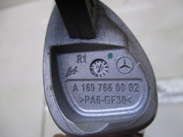 ZUNANJA KLJUKA SPREDNJA DESNA VRATA OEM N. 1697660002 ORIGINAL REZERVNI DEL MERCEDES CLASSE A W169 5P C169 3P (2004 - 04/2008) DIESEL LETNIK 2004
