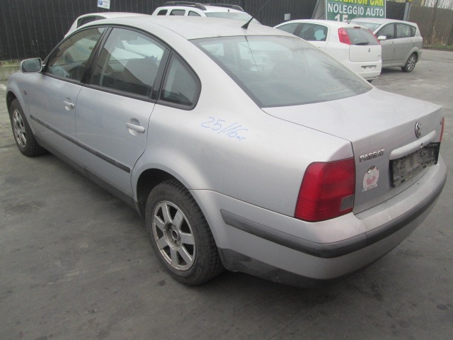 VOLKSWAGEN PASSAT 1.9 D 81KW 5M 4P (1998) RICAMBIO USATO 