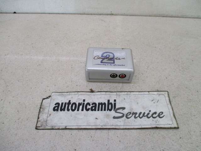 USB / AUX OEM N.  ORIGINAL REZERVNI DEL VOLKSWAGEN GOLF V 1K1 1K5 MK5 BER/SW (02/2004-11/2008) DIESEL LETNIK 2004