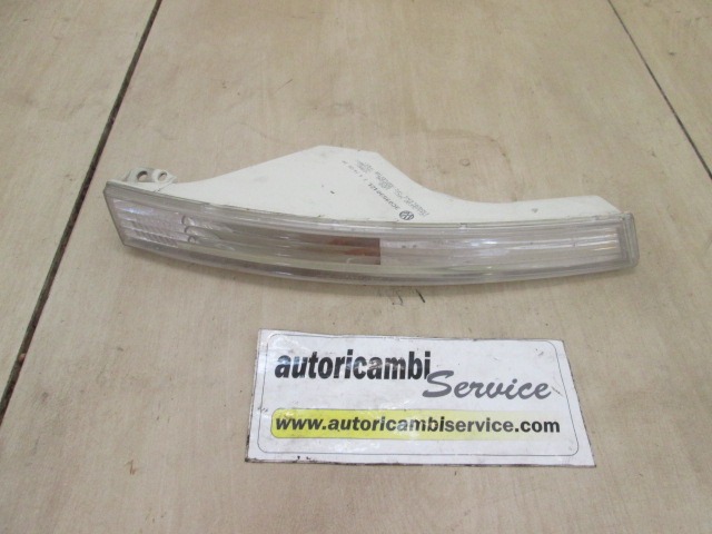 SPREDNJI INDIKATOR OEM N. 3C0953042L ORIGINAL REZERVNI DEL VOLKSWAGEN PASSAT B6 3C2 3C5 BER/SW (2005 - 09/2010)  DIESEL LETNIK