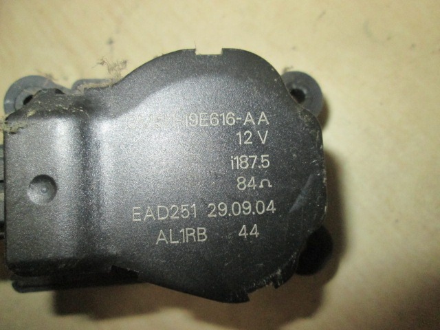 MOTORCEK OGREVANJA OEM N. 3M5H-19E616-AA ORIGINAL REZERVNI DEL FORD FOCUS CMAX DM2 MK1 (10/2003 - 03/2007) DIESEL LETNIK 2005